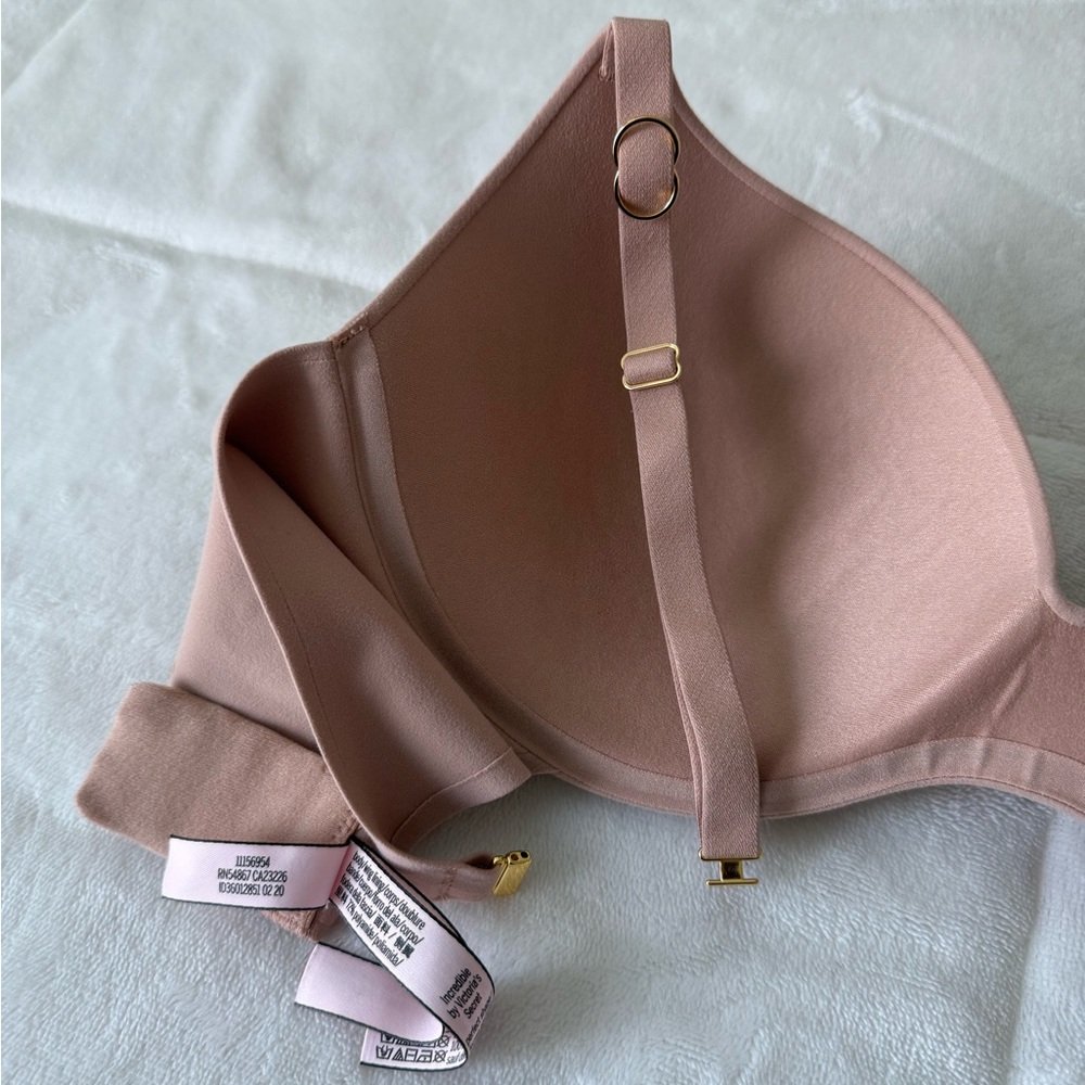 Victoria's Secret Push Up Bra 32DD - Picture 4 of 7